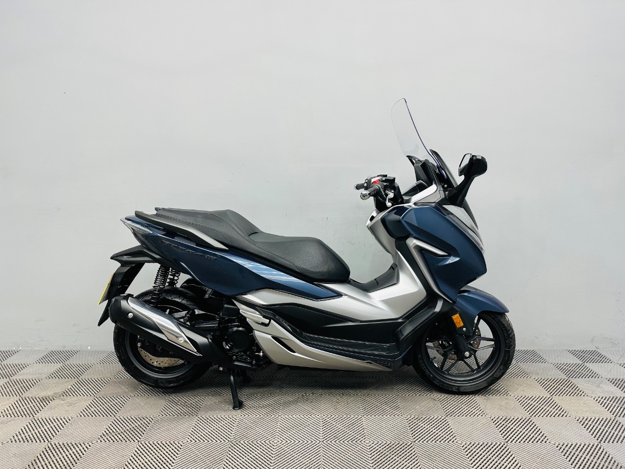 2020 Honda NSS300 Forza